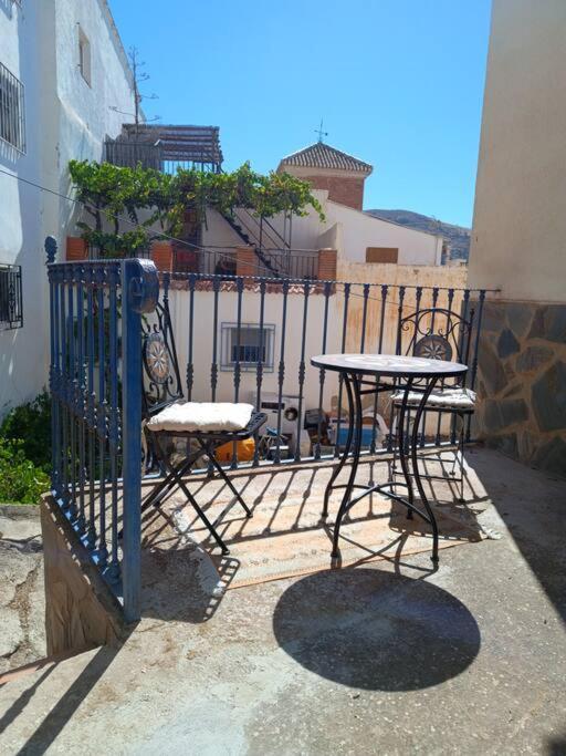 Casa Heli - Ruim Appartement Met Dakterras In Polopos エクステリア 写真